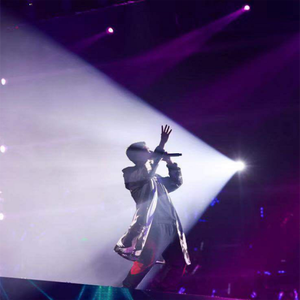 jizzjiz熟丰满老妇日本
